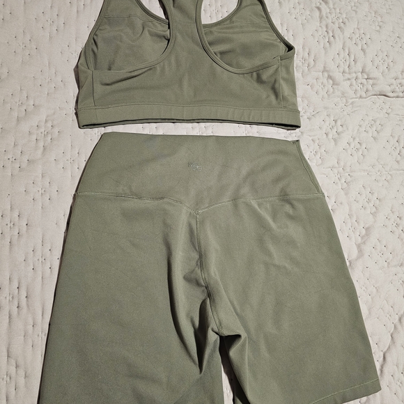 HnM Olive Green Women's High-Waisted Sport Set Sz L - Picture 4 of 6